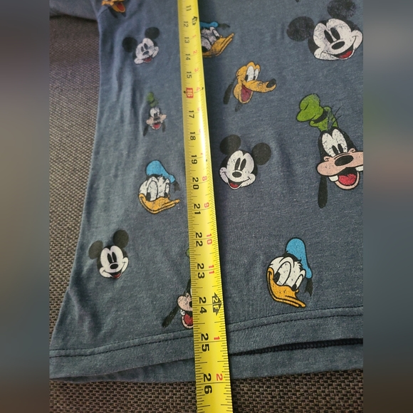 Disney Mickey Mouse Donald Duck Goofy Pluto Gray T-SHIRT - Picture 3 of 7